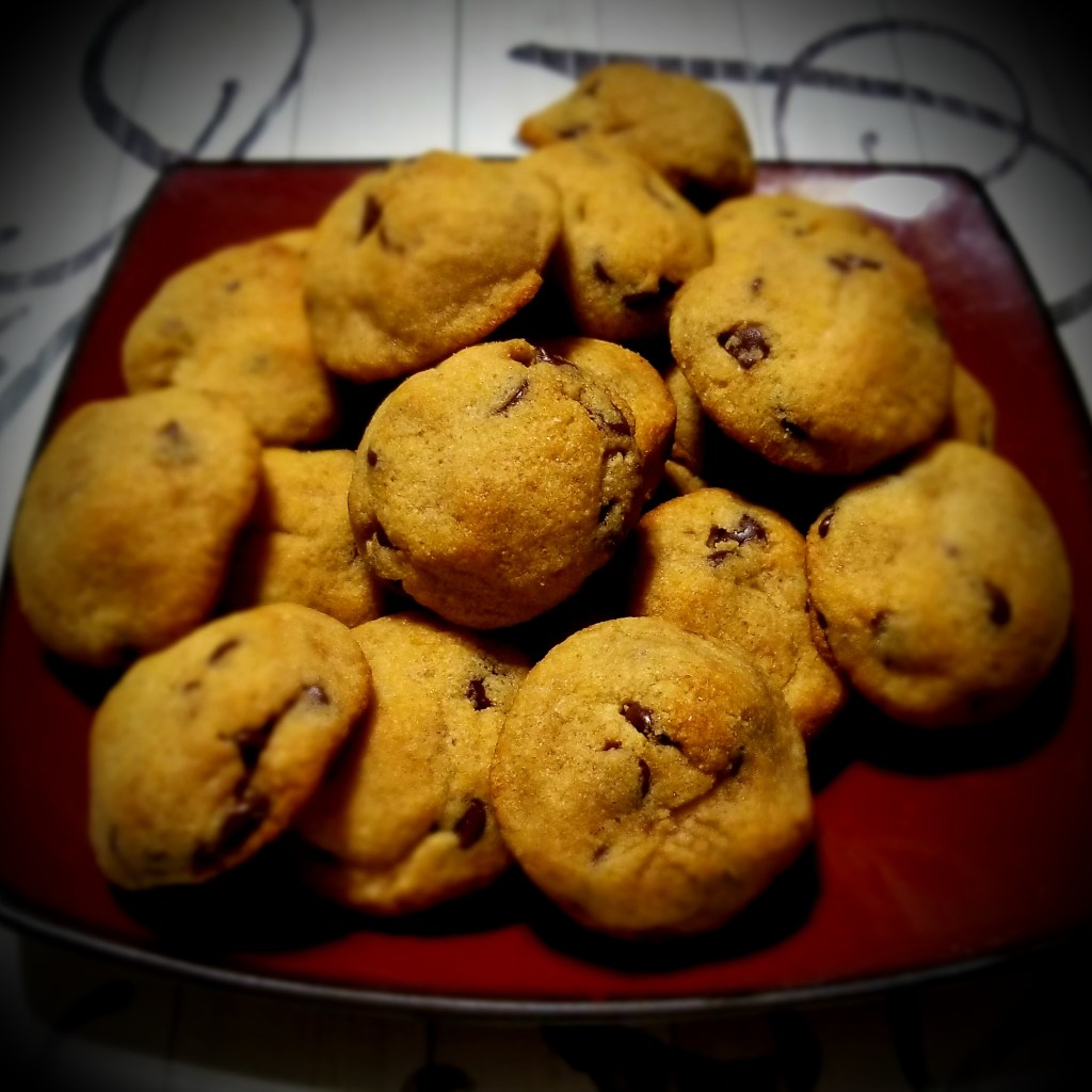 Keto Chocolate Chip Cookies